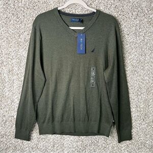 Nautica Sweater Men’s Medium NavTech Dark Green Long Sleeve V-Neck NWT